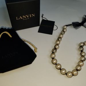 New Lanvin faux pearl choker w tulle